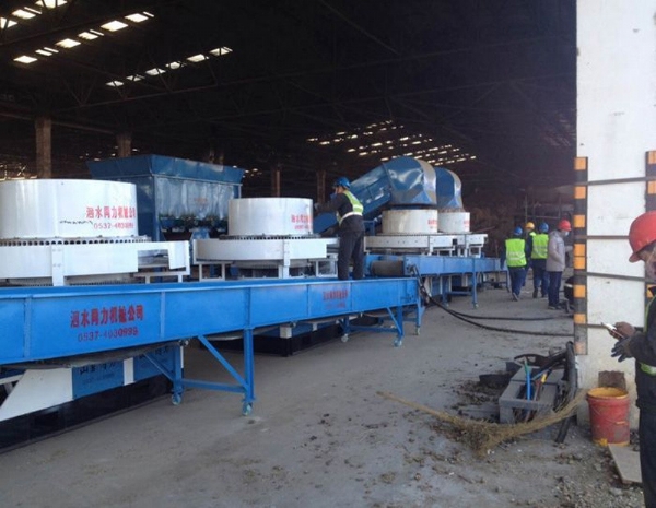 稭(jie)稈壓塊機組